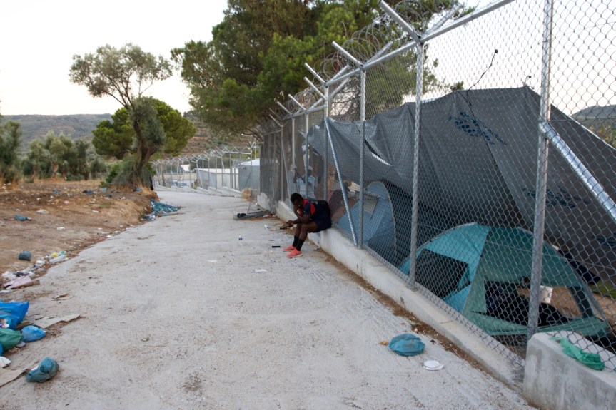 3 Lesbos - Kamp Moria ©Vluchtelingen in Europa